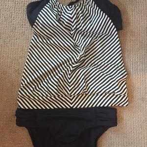 Athleta swim suit tankini small black